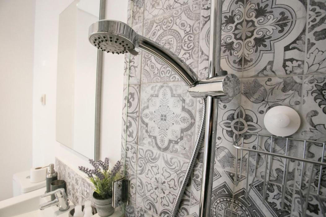 Santa Catarina Cozy Nest - Downtown Appartement